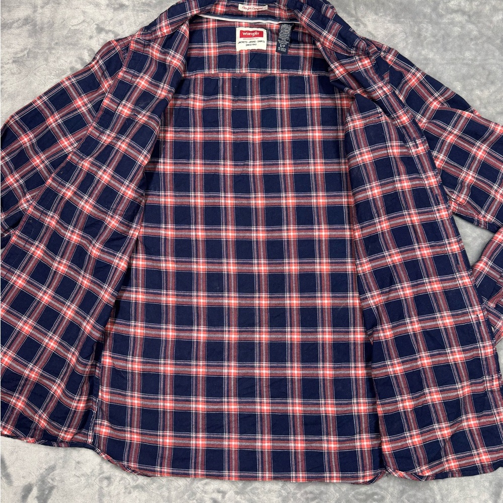 Wrangler Red and Navy Plaid Long sleeve Button Up Shirt - Picture 5 of 8
